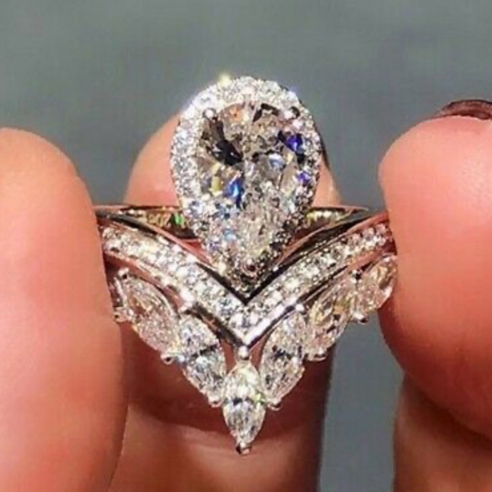 NWT 925 STERLING SILVER luxurious diamond 💍 Ring - Picture 2 of 9